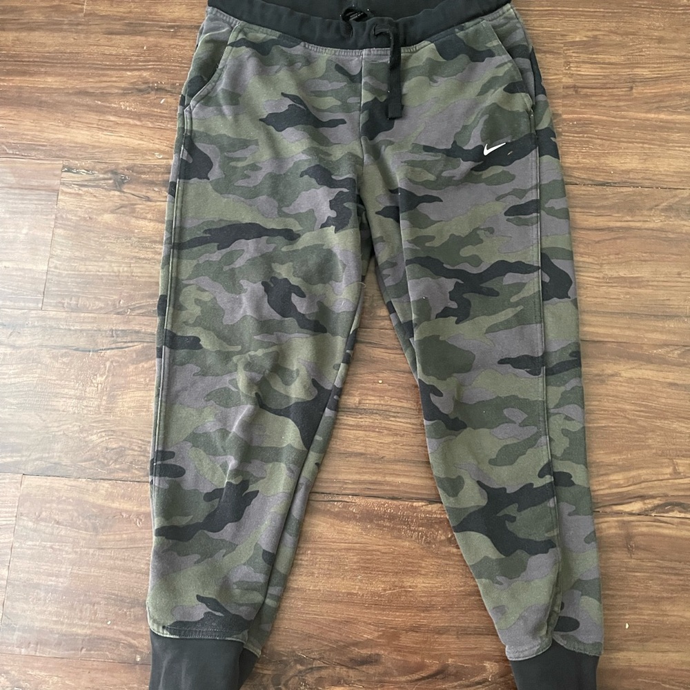 Woman’s Nike Dri-Fit joggers